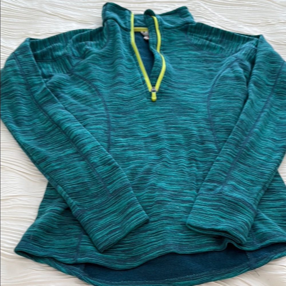 Avalanche Teal and Yellow Pullover. Size S. Worn just once